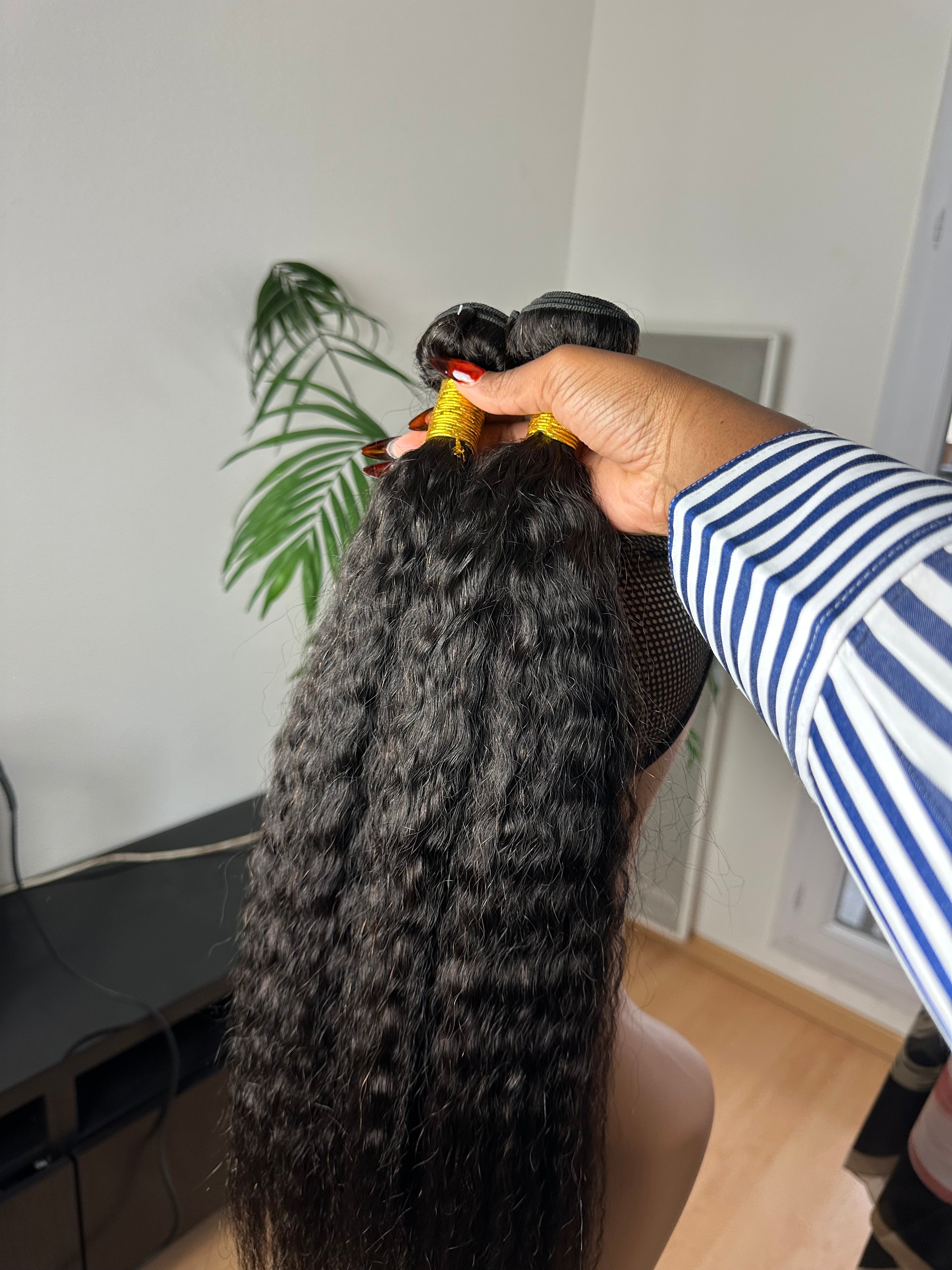 Kinky Straight bundles