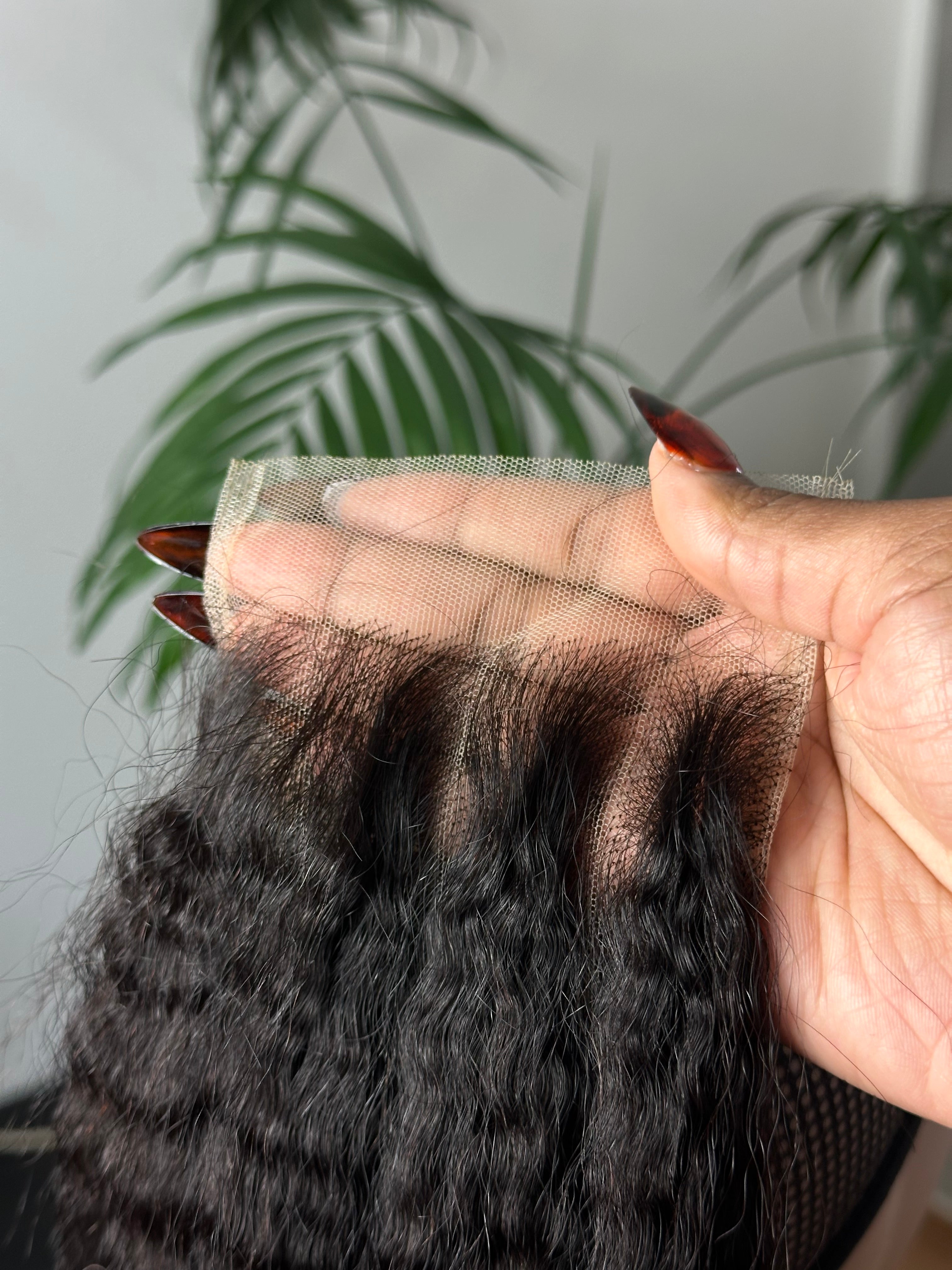 Kinky Straight closure